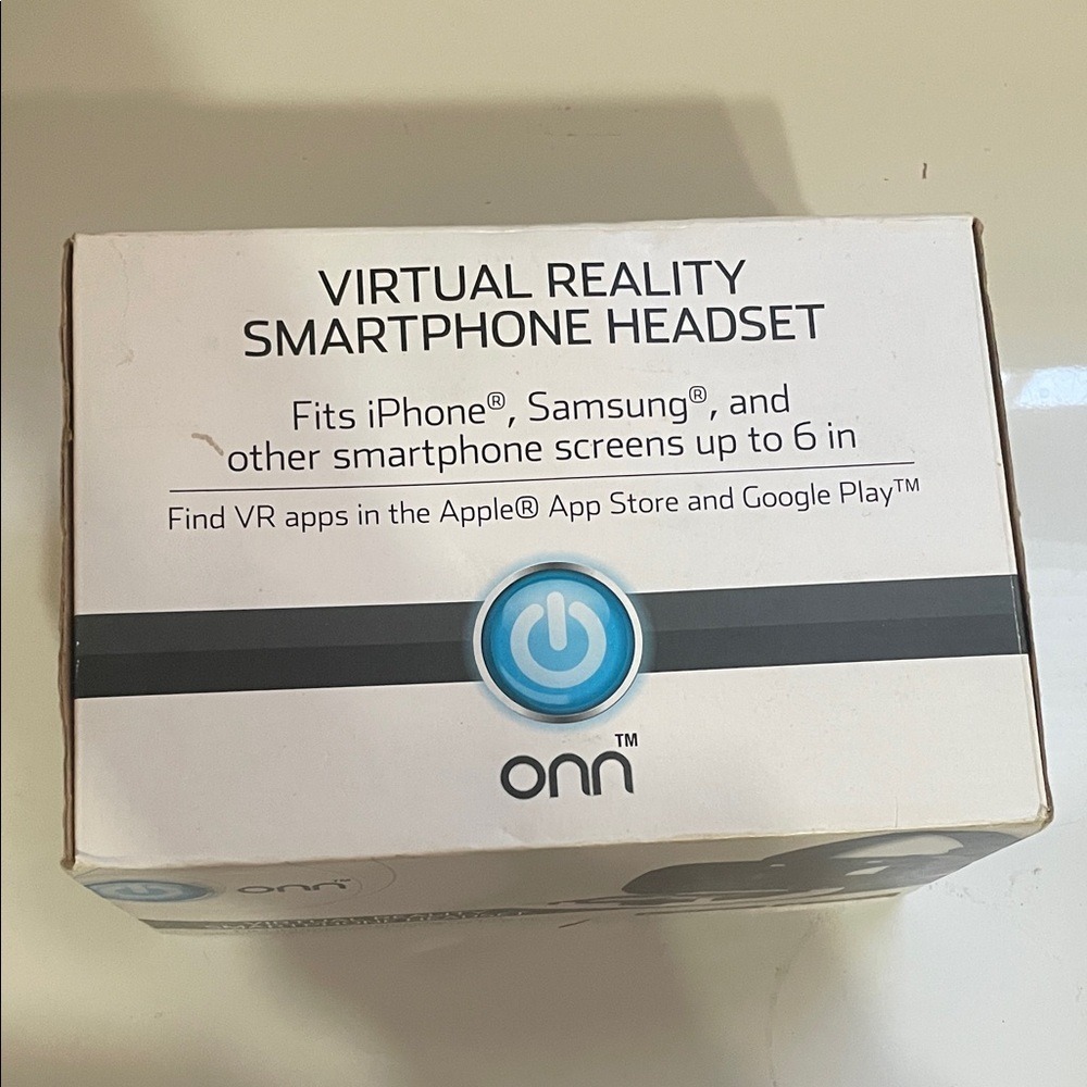 onn Virtual Reality Smartphone Headset for iPhone ‎ Screens up to 6in Black